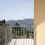 Ceccherini Lägenhet *