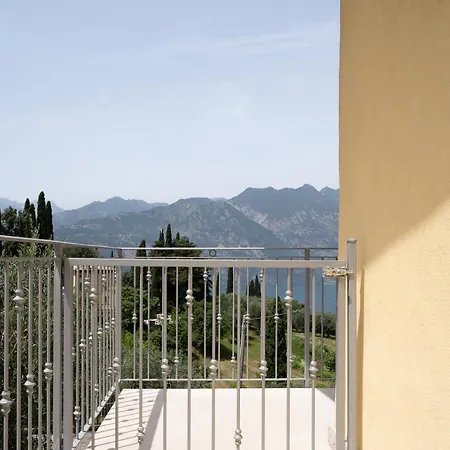 Ceccherini アパート *